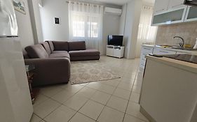 Edan Apartments