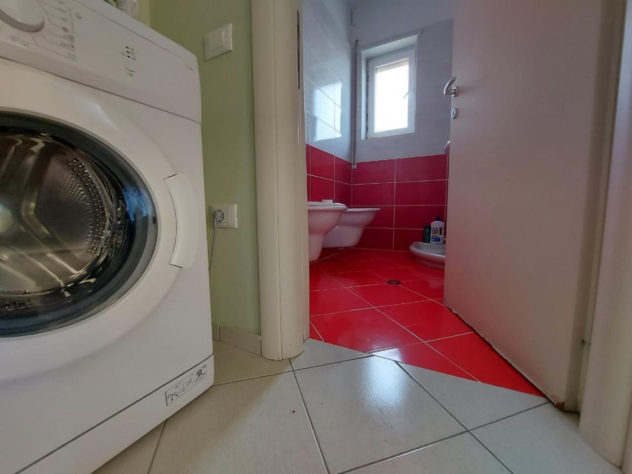 Edan Apartments Vlorë Esterno foto