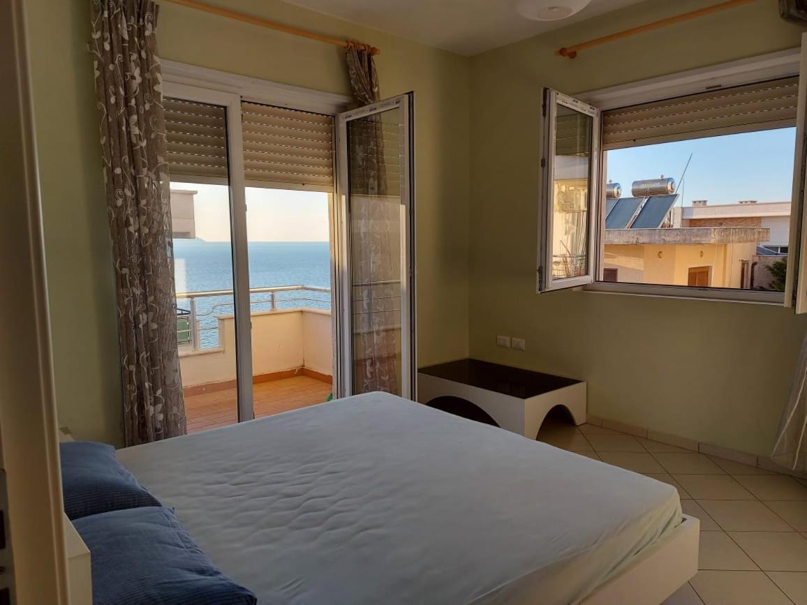 Edan Apartments Vlorë Esterno foto