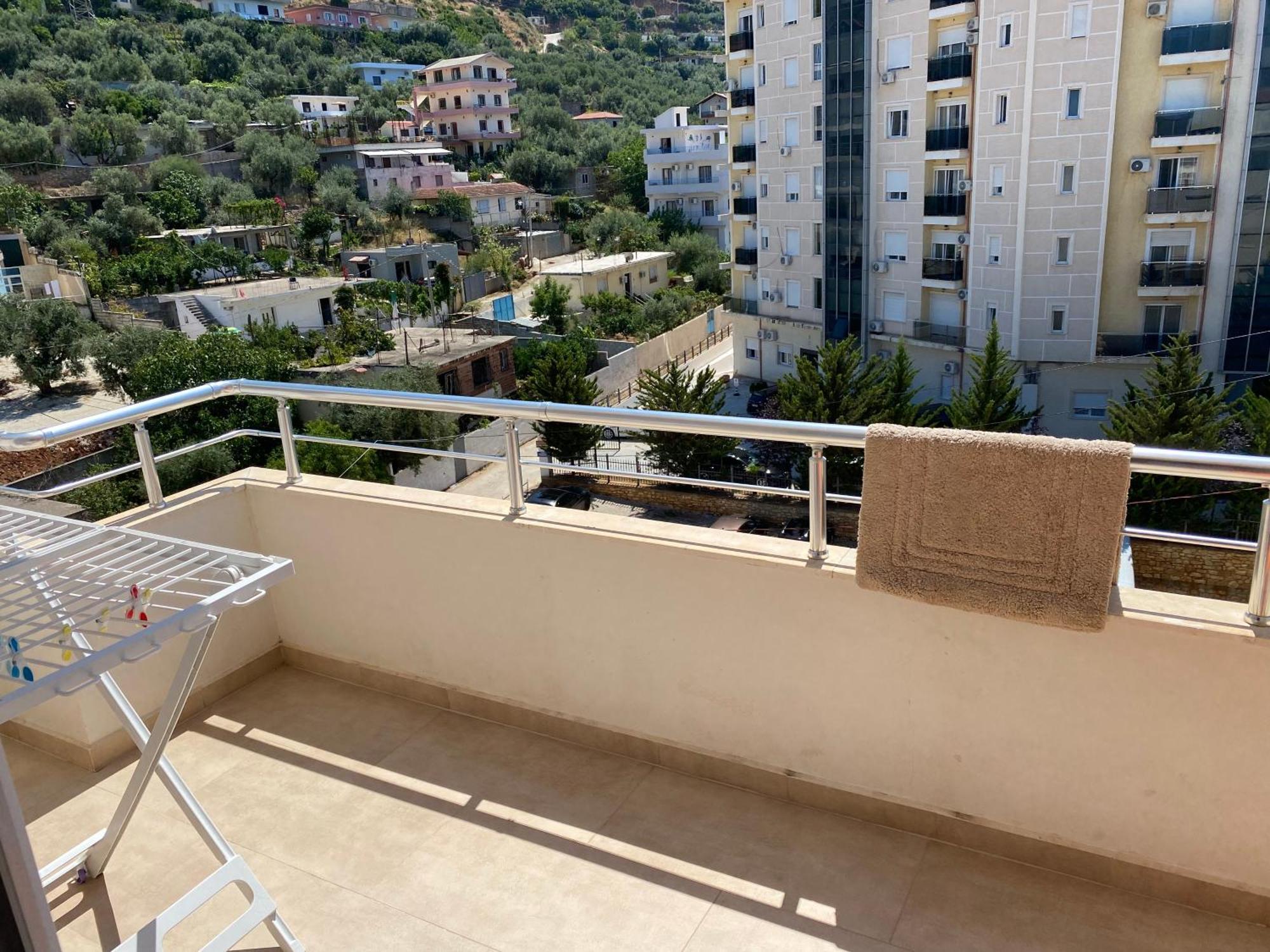 Edan Apartments Vlorë Esterno foto